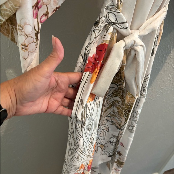 Natori Charmeuse Floral Print Kimono Wrap Robe Size Small - Picture 7 of 13